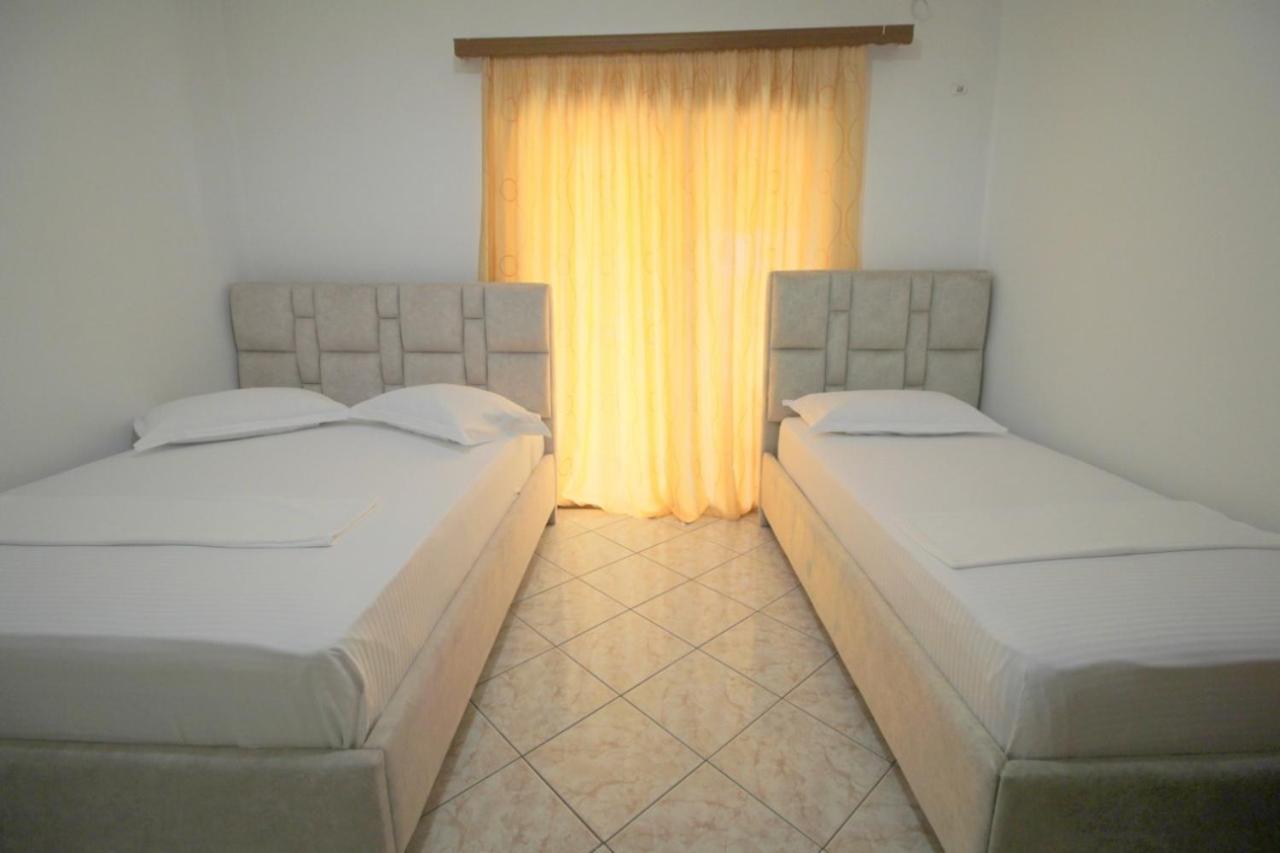 Hotel Vila Vilson Саранде Стая снимка