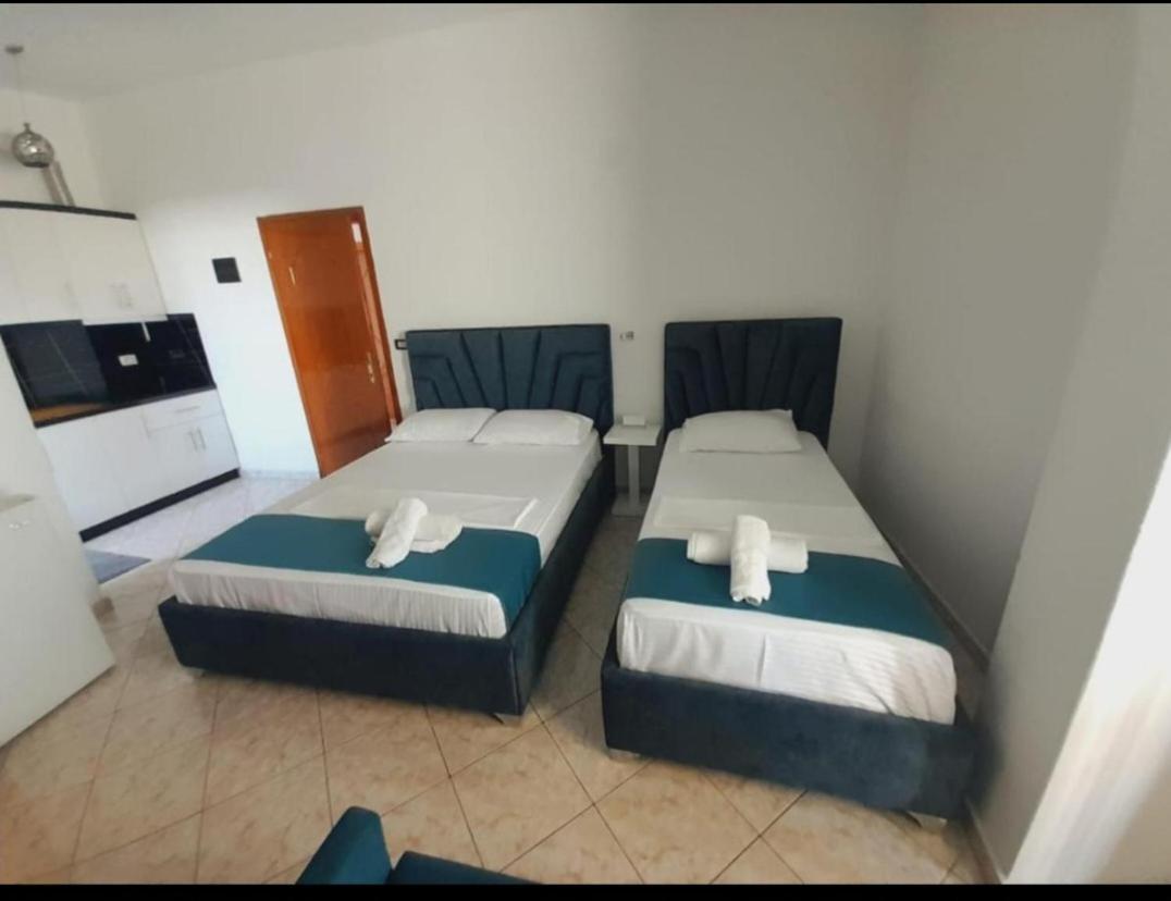 Hotel Vila Vilson Саранде Екстериор снимка