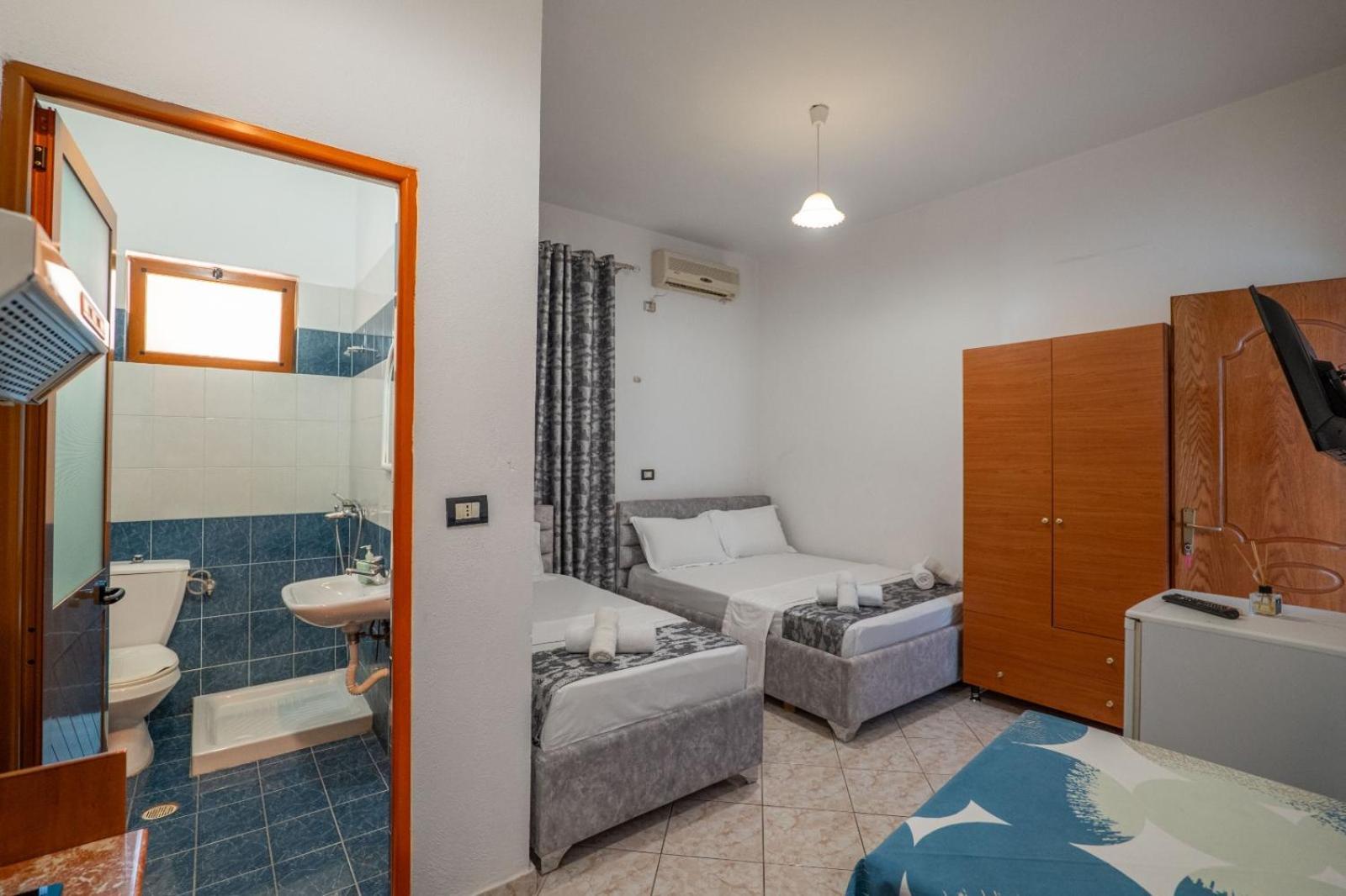 Hotel Vila Vilson Саранде Екстериор снимка